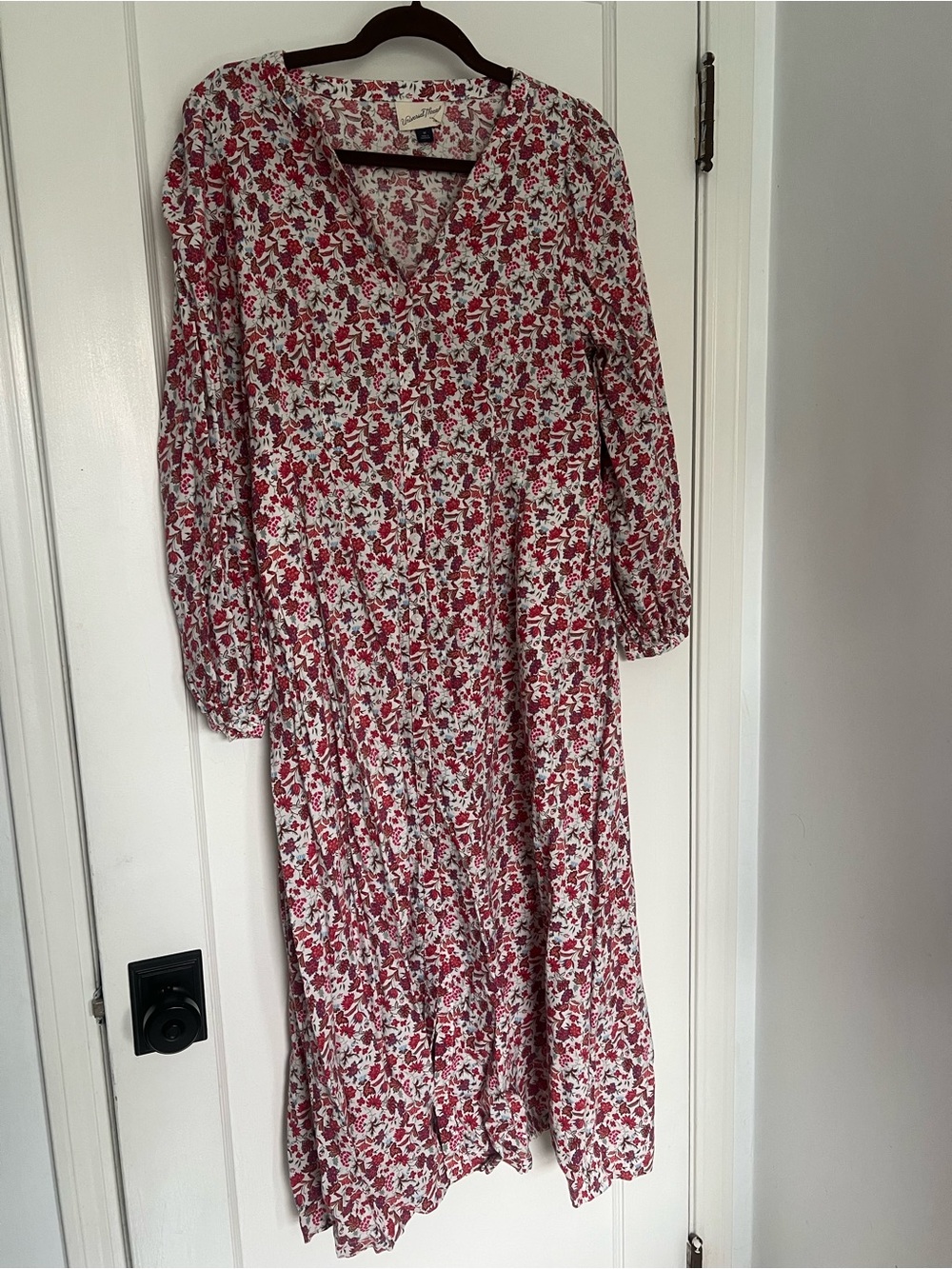 Universal Thread Red & White Floral Midi Dress